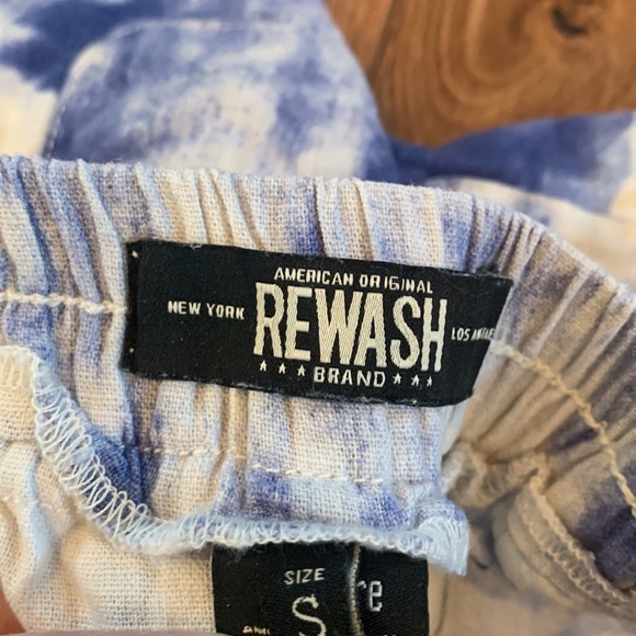 Rewash Tie Die Drawstring Stretch Waist Light Weight Shorts - Picture 4 of 6